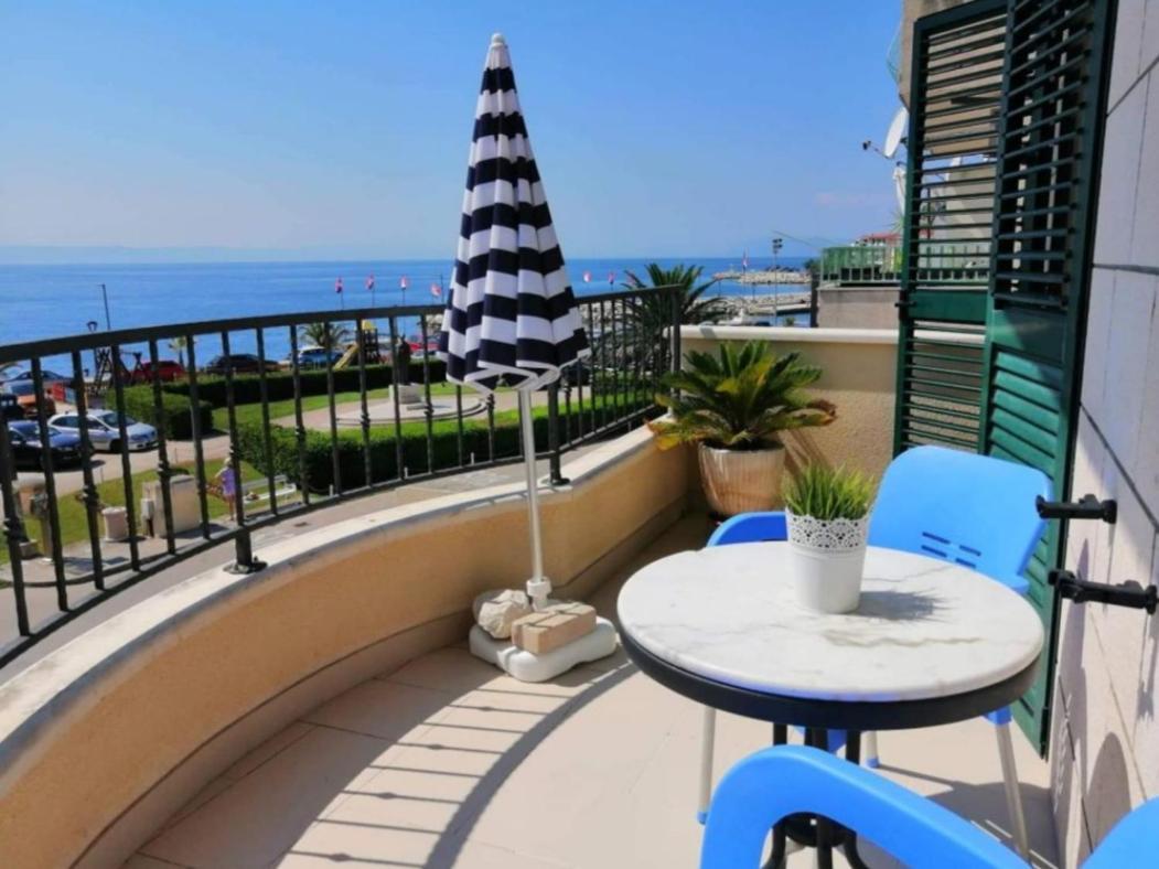 Apartment Dalma Podgora Zewnętrze zdjęcie